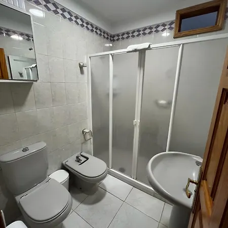 Retro Vintage Toscal Bus Stop 5p لوس رياليخوس