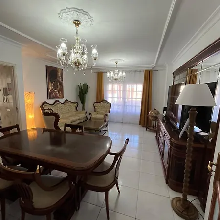 Retro Vintage Toscal Bus Stop 5p لوس رياليخوس