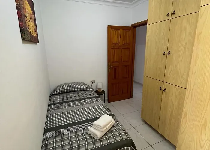 Retro Vintage Toscal Bus Stop 5p Lägenhet *